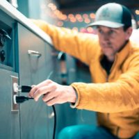 How-to Choose an Inverter for a DIY Camper Van Electrical System